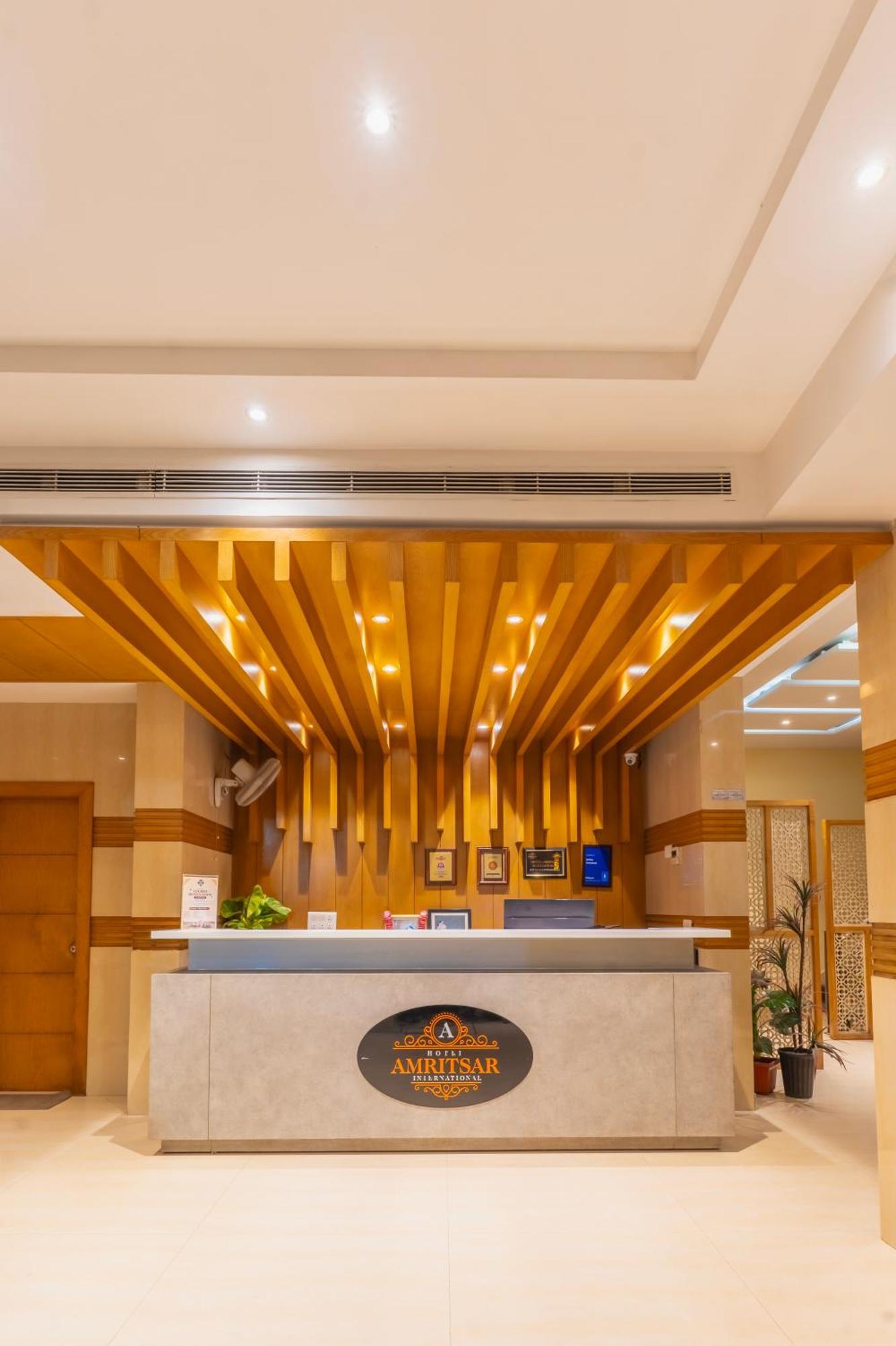 Hotel Amritsar International 2 Min Walk From Amritsar Bus Stand Dış mekan fotoğraf